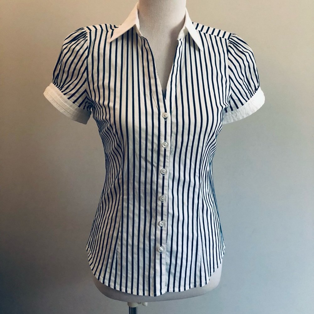 🏵 Express Pinstripe Button Down